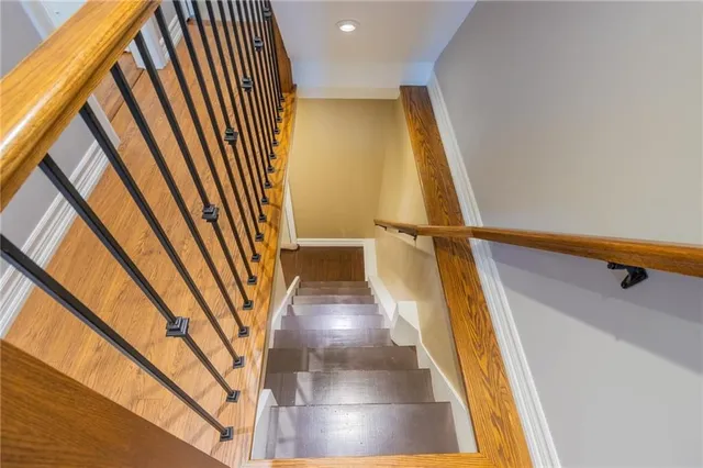 Additional image 26 of 195 KENSINGTON Ave