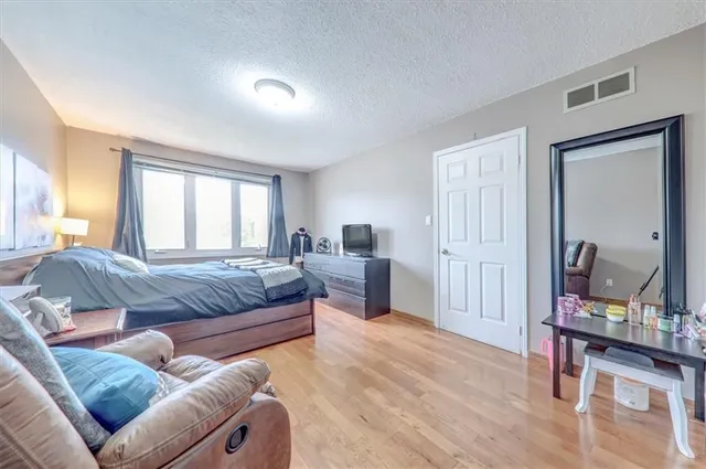 Additional image 30 of 31 VEGA Cres