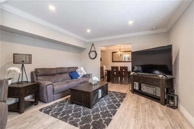 Additional image 14 of 16 NOBLE KIRK Dr