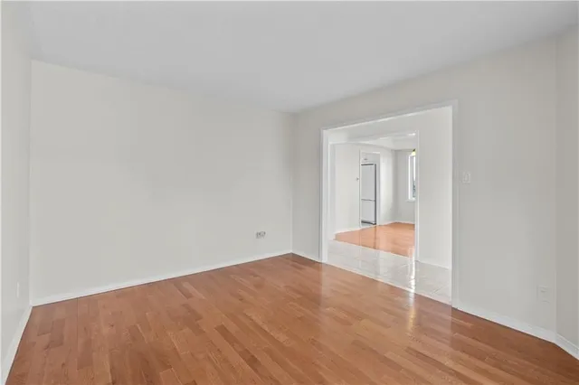 Additional image 7 of 80 STRATHROY Cres