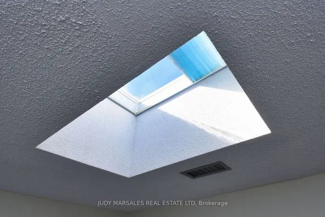 Additional image 19 of 150 Wilson St Unit PH3