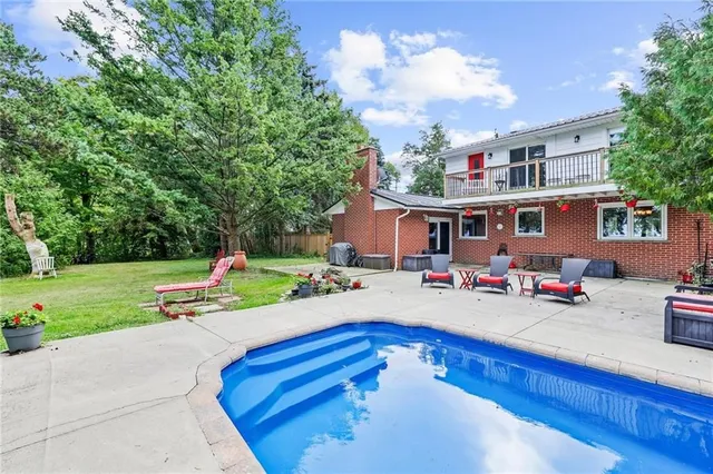 Additional image 41 of 711 RIDGE Rd