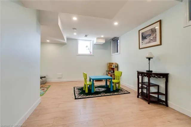 Additional image 42 of 144 Hazelton Ave