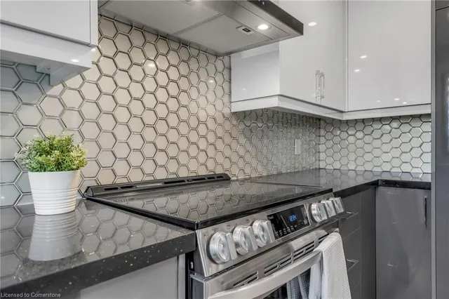 Additional image 10 of 10 Bayside Ave