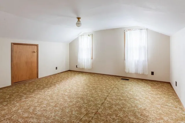 Additional image 38 of 34 BALDWIN St