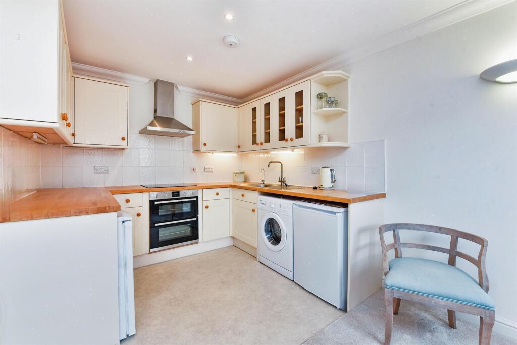 Additional image 3 of Chantry Court, Westbury