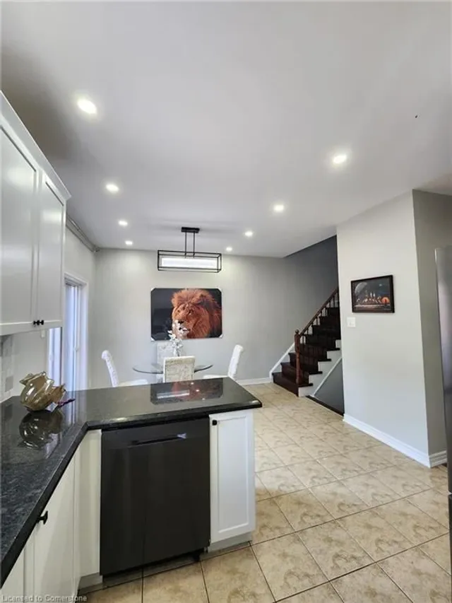 Additional image 20 of 21 Pebble Valley Ave