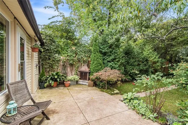 Additional image 49 of 205 WENTWORTH St