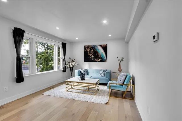 Additional image 7 of 1 ATHENS St