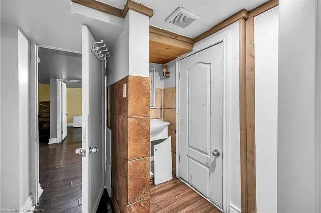 Additional image 38 of 294 East 18th St
