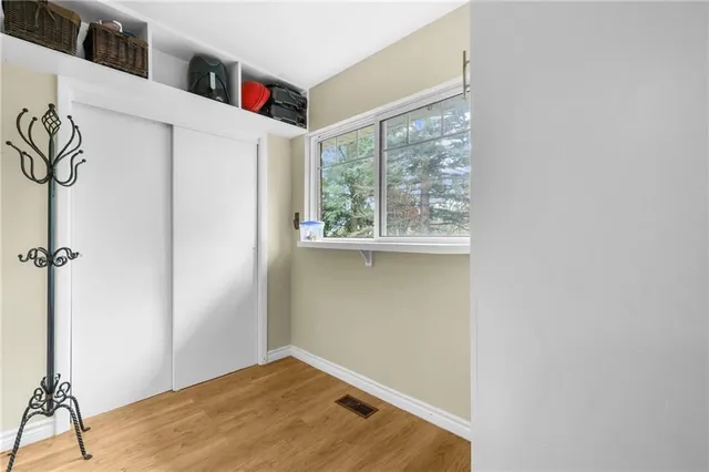 Additional image 31 of 711 RIDGE Rd