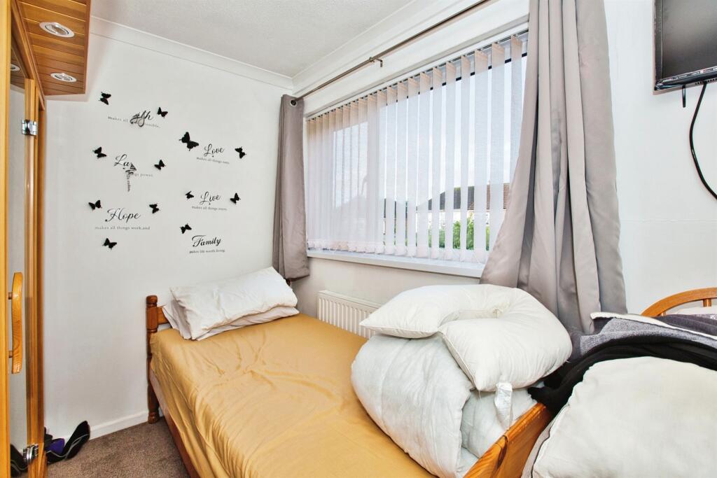 Additional image 10 of Burroughes Avenue, Yeovil