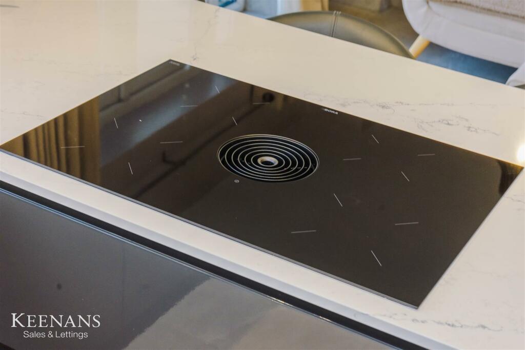 Additional image 32 of Broadtree Close, Mellor