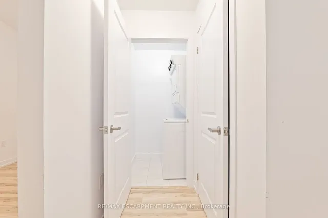 Additional image 8 of 460 DUNDAS St Unit 301