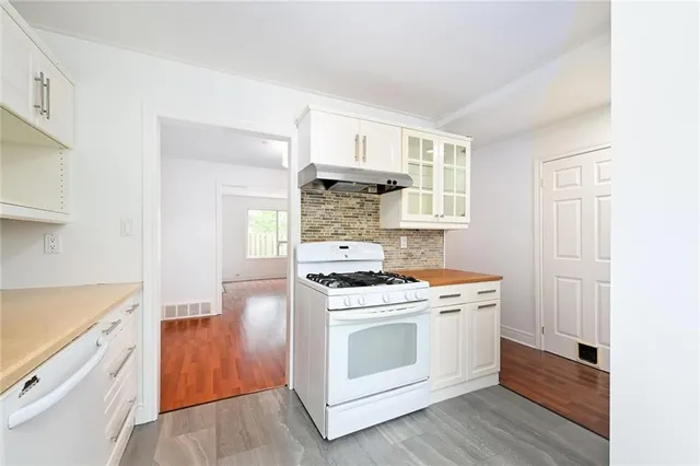 Additional image 12 of 250 SAN FRANCISCO Ave