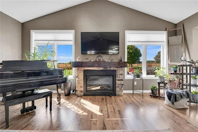 Additional image 16 of 152 POPLAR St