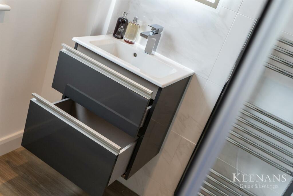 Additional image 31 of Victoria Terrace, Mellor