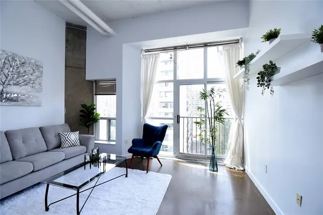 Additional image 7 of 66 Bay St Unit PH 807