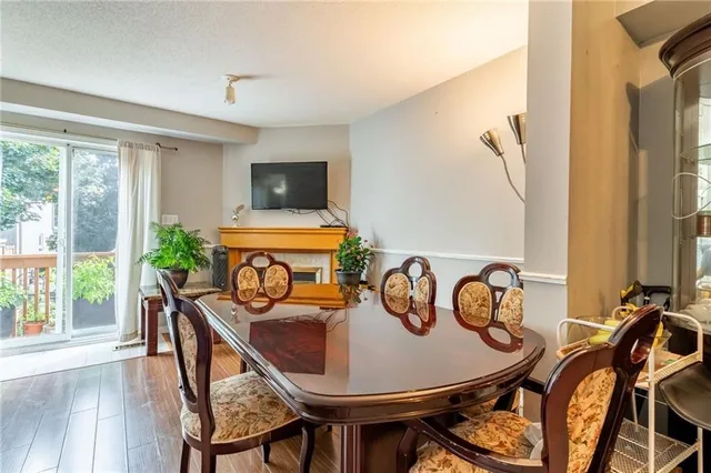 Additional image 11 of 16 NEWELL Crt