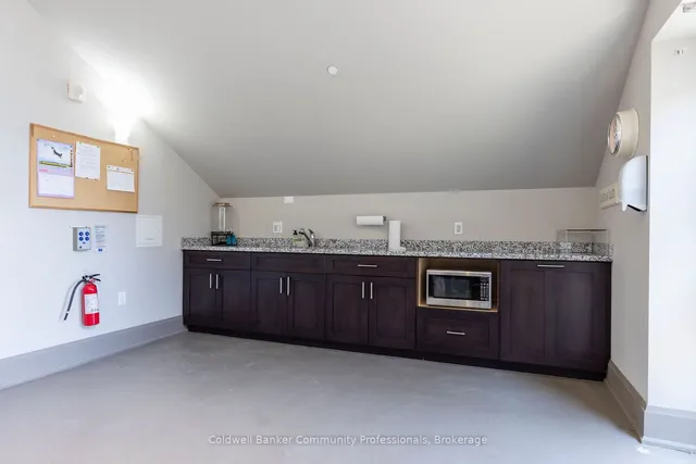 Additional image 33 of 397 King St Unit 207