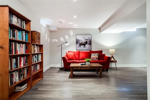 Additional image 39 of 201 HATT St