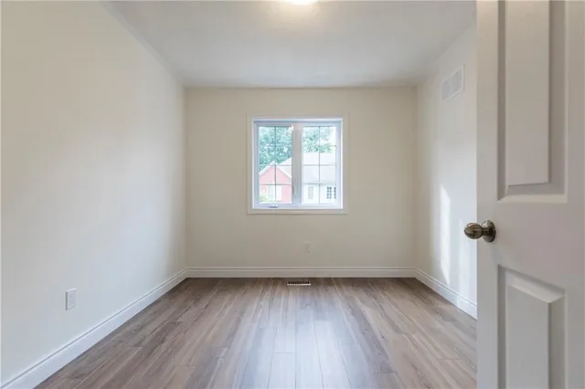 Additional image 16 of 100 BEDDOE Dr Unit 92