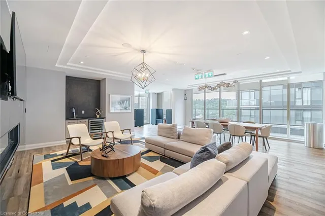 Additional image 40 of 212 King William St Unit 604