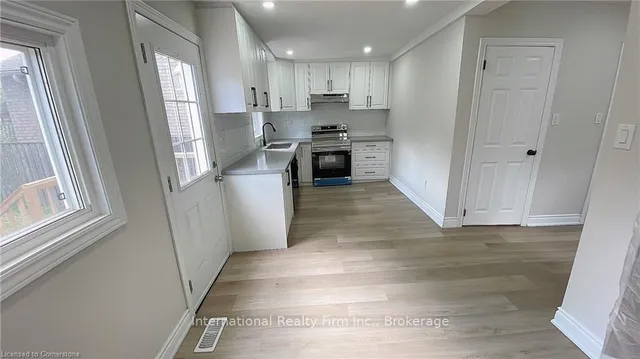 Additional image 13 of 32 Vansitmart Ave