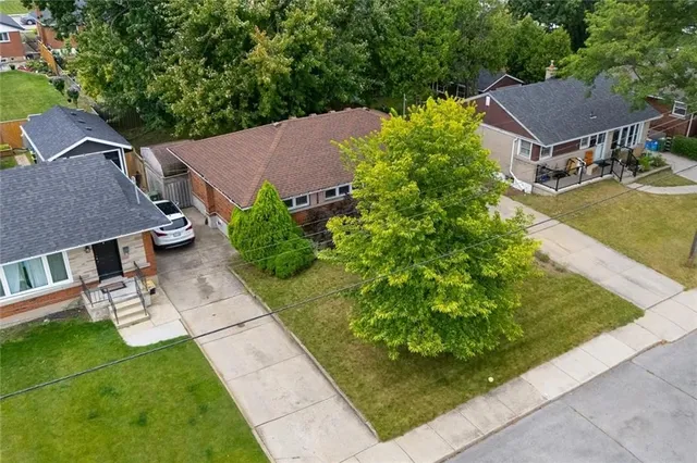 Additional image 3 of 54 BEACON Ave