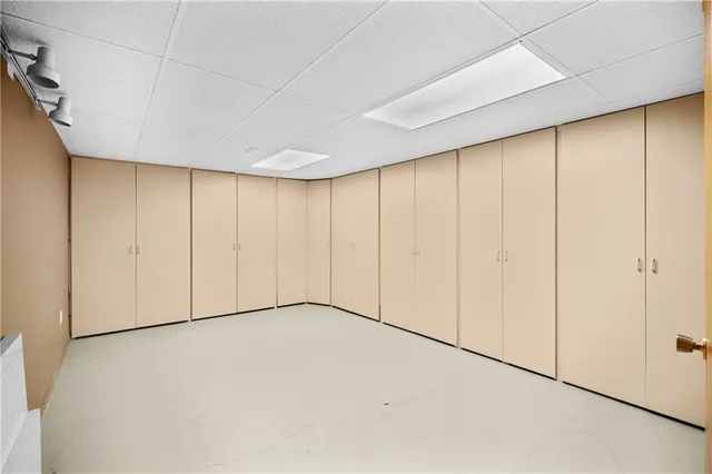 Additional image 31 of 38 OSLER Dr