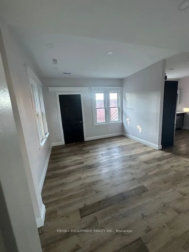 Additional image 2 of 14 BURRIS St