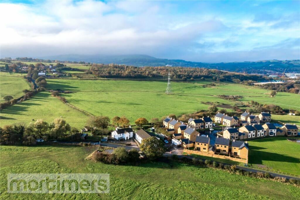 Additional image 38 of Roman Road, Eccleshill, Darwen, Lancashire, BB3
