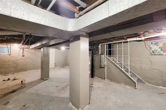 Additional image 36 of 49 CARRICK Ave