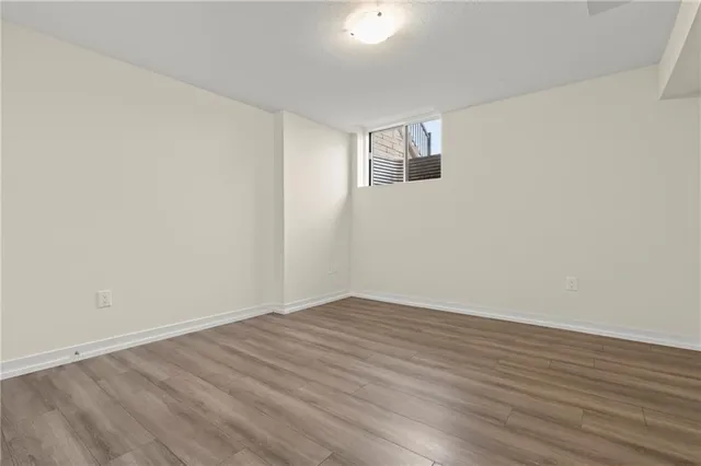 Additional image 27 of 590 NORTH SERVICE Rd Unit 29