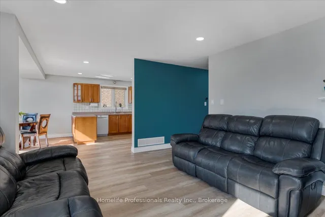 Additional image 14 of 55 Alexsia Crt