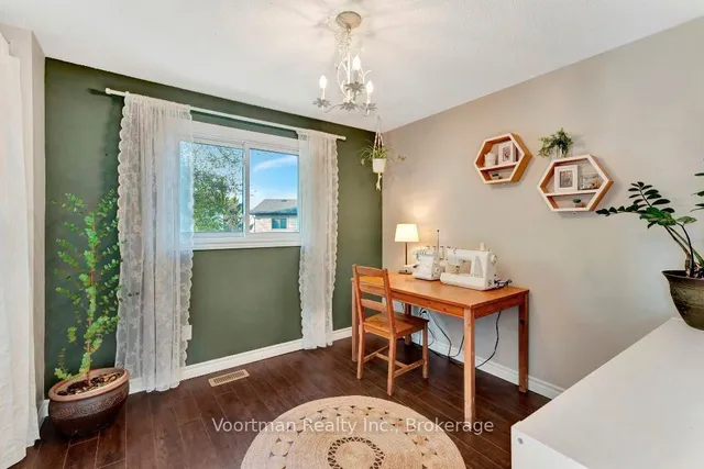 Additional image 9 of 8 Grenoble Rd