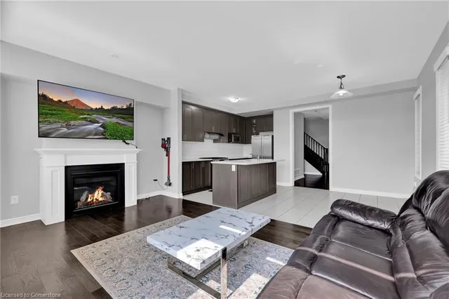 Additional image 10 of 38 Narbonne Cres