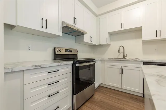 Additional image 9 of 100 BEDDOE Dr Unit 92