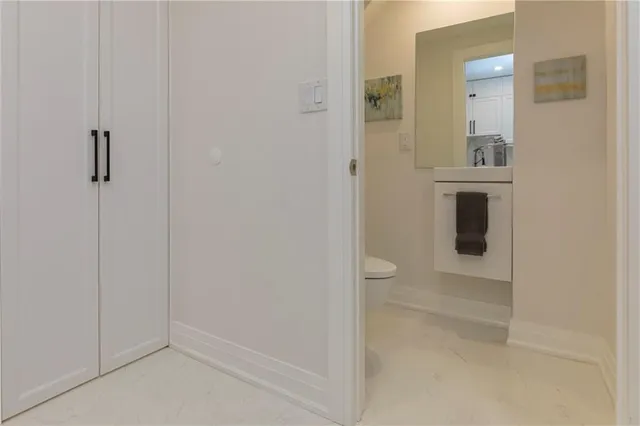 Additional image 29 of 564 ABERDEEN Ave