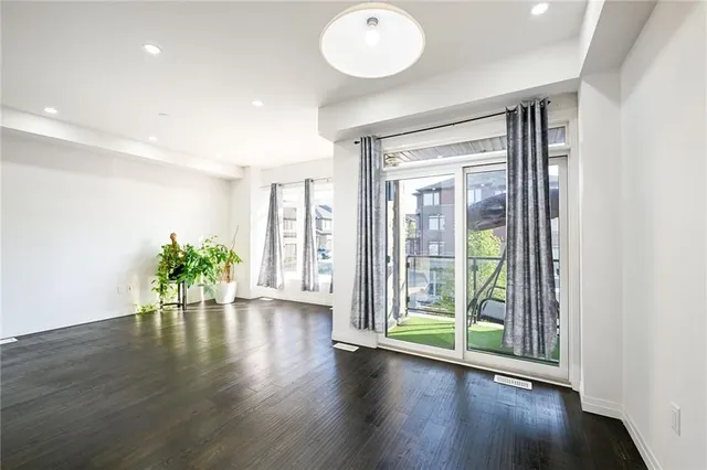 Additional image 15 of 30 TIMES SQUARE Blvd Unit 70