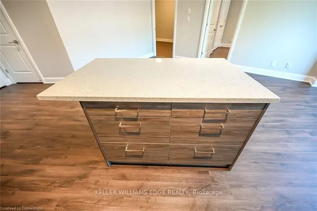 Additional image 10 of 2 King St Unit 208