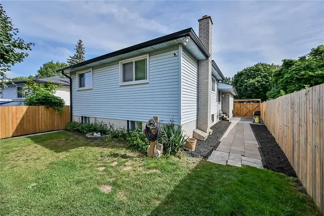 Additional image 43 of 5 RIDELL Cres