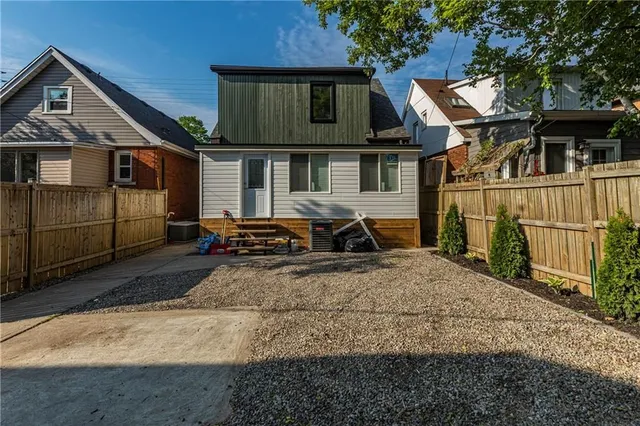 Additional image 49 of 564 ABERDEEN Ave