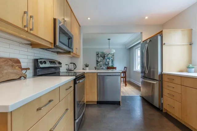 Additional image 16 of 839 MEWBURN Rd