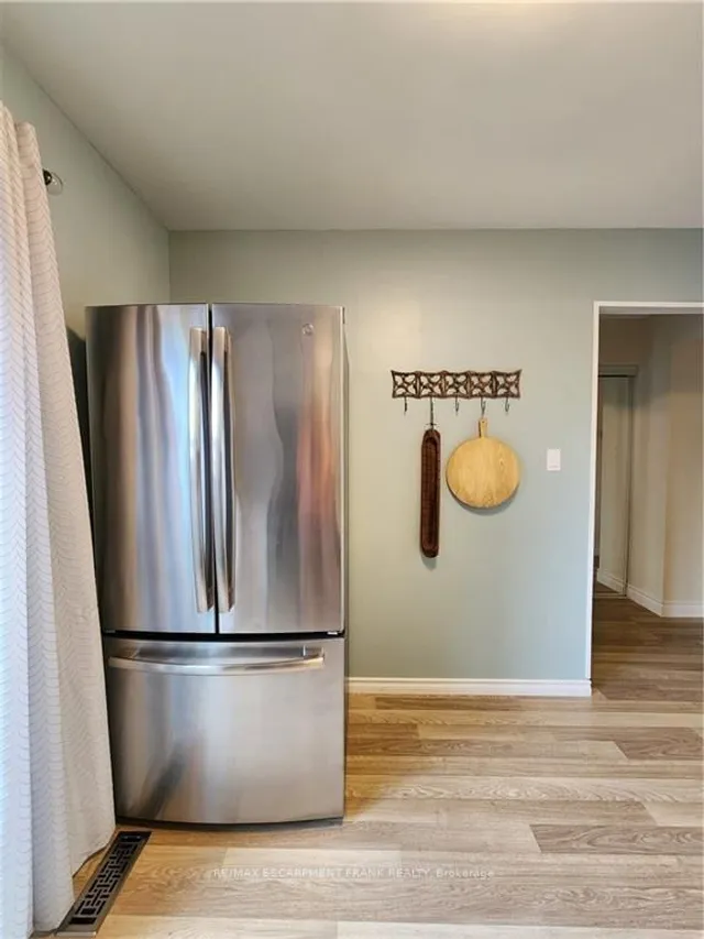 Additional image 7 of 1115 Paramount Dr Unit 103