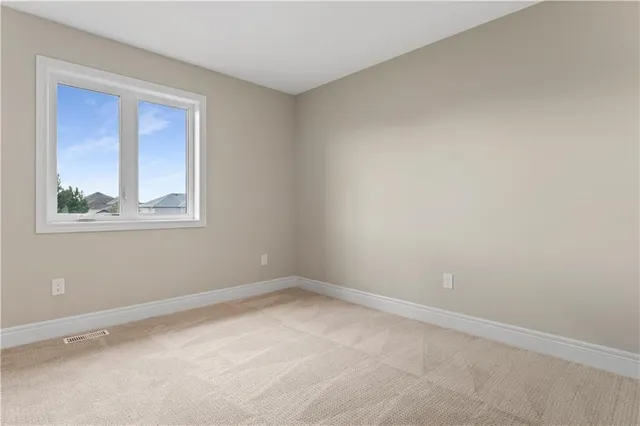 Additional image 19 of 33 HAMPSHIRE Pl