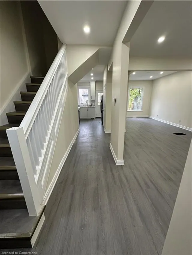 Additional image 25 of 57 Beach Rd