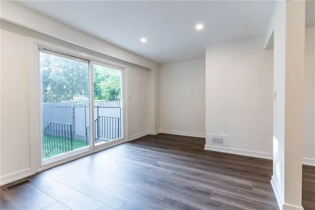 Additional image 3 of 78 WOODMAN Dr