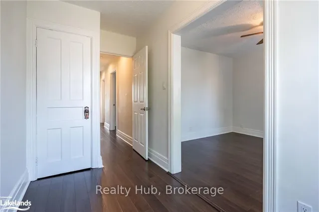 Additional image 40 of 162 AVONDALE St