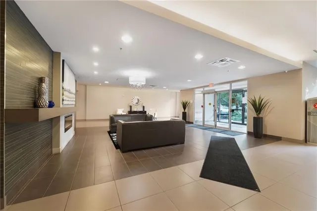 Additional image 6 of 90 CHARLTON Ave Unit 801